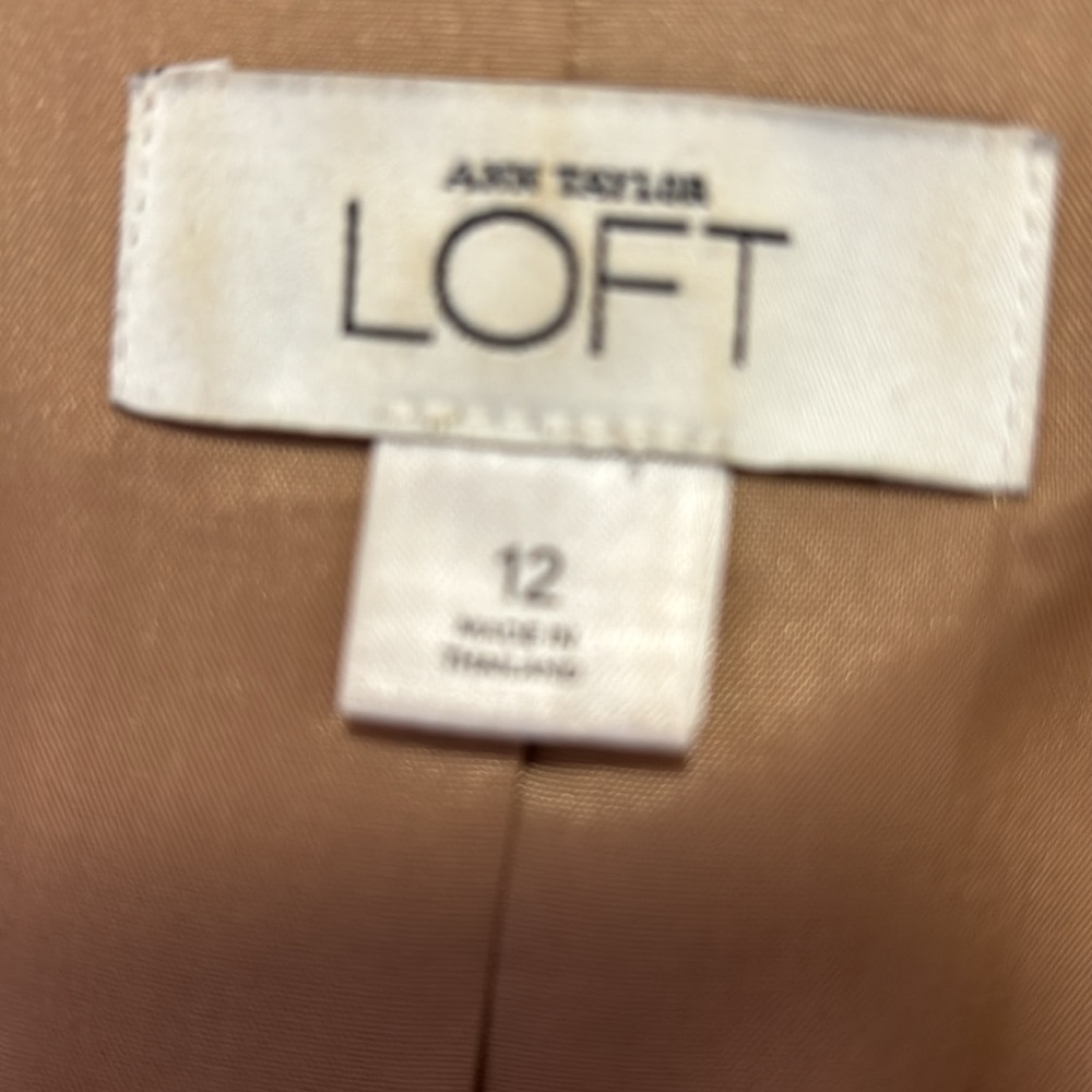 Loft taupe blazer with 3/4 sleeves, size 12 - Picture 3 of 4